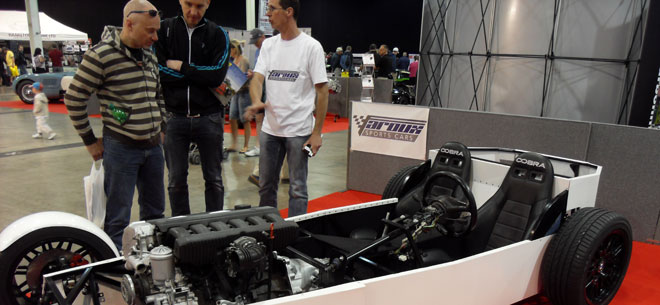 El Vendedor de lo Imposible: Vendiendo Autos Armables Reales